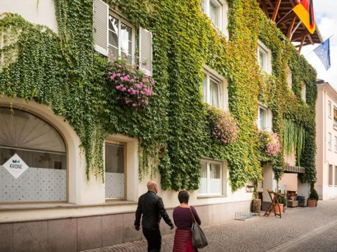 Hotel Krone - Eat, Drink, Stay
