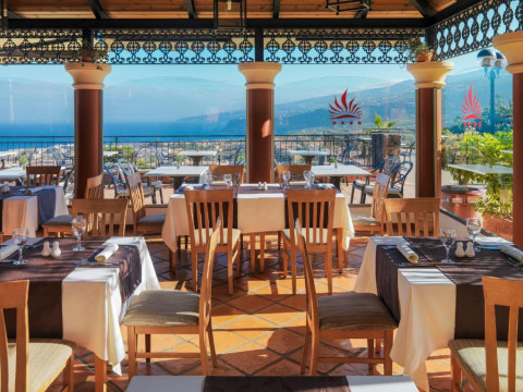 Las Águilas Tenerife, Affiliated by Meliá