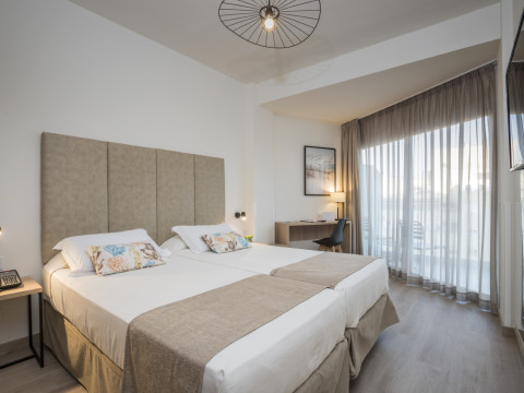 Hotel Las Arenas