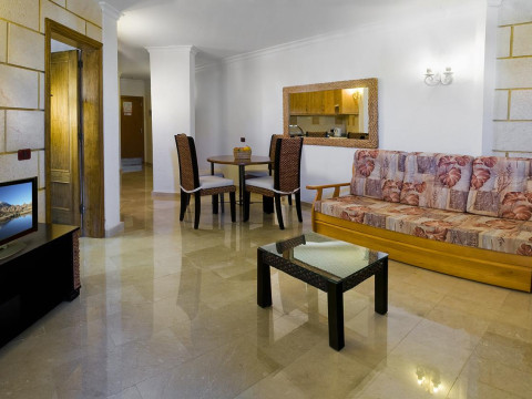 Hotel Las Piramides Resort