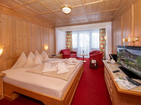 HOTEL LATINI
