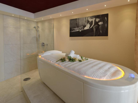 HOTEL LATINI