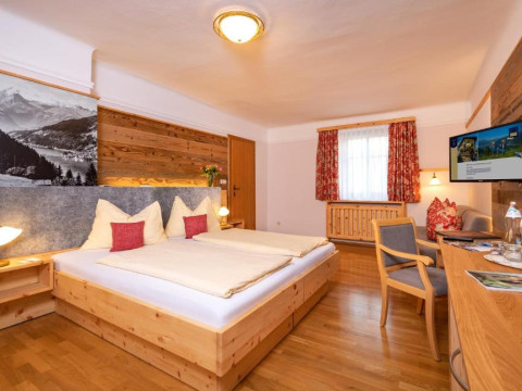 Hotel Lebzelter