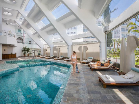 Hotel Leonardo Plaza Cypria Maris Beach Hotel & Spa