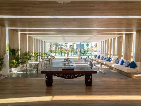 LIVVO Dunagolf Suites