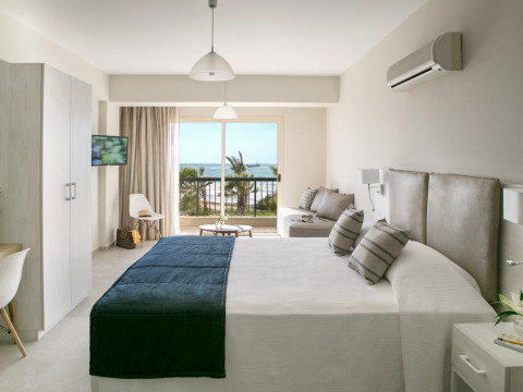 Hotel Louis Paphos Breeze