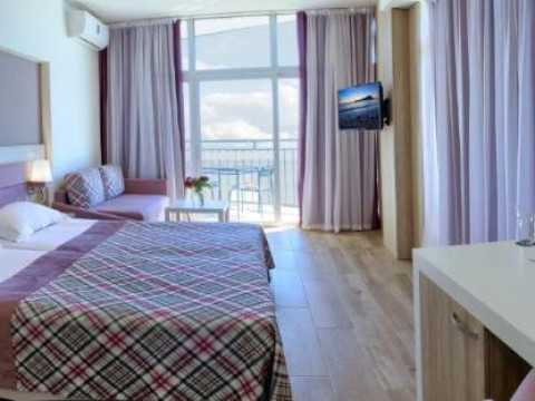 LUNA HOTEL