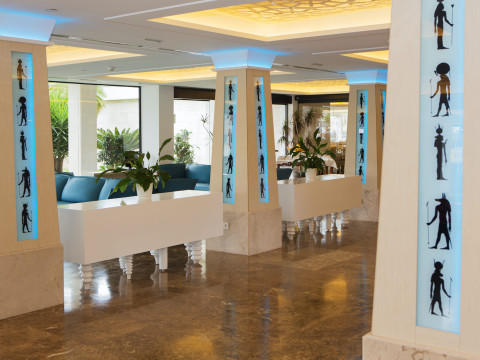Hotel Luxor