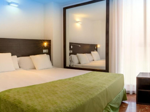 Hotel Magic Tropical Splash
