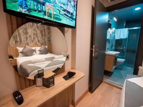 Hotel MAHYA