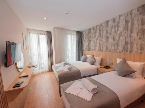 Hotel MAHYA