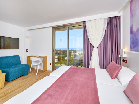 Hotel Mediterranean Bay - Adults Only