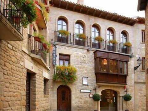 Hotel Merindad De Olite