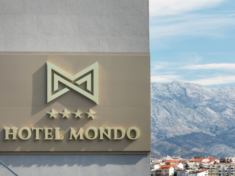 Hotel Mondo