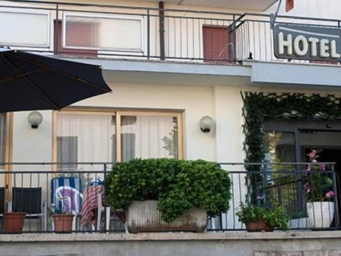 Hotel Monica