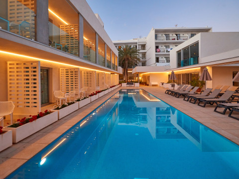 Hotel More