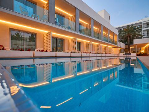 Hotel More