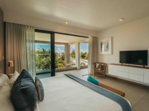 Hotel Mythic Suites & Villas by MJ Holidays