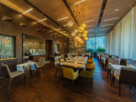 Hotel Naz City