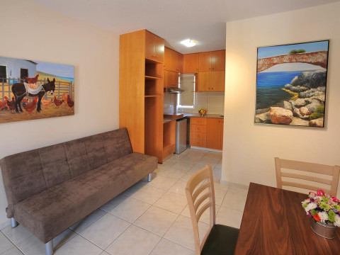 Hotel Nelia Gardens