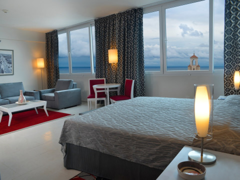 Hotel NH Capri