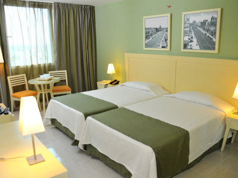 Hotel NH Capri