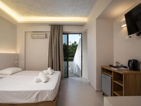 Hotel Nikos BNB