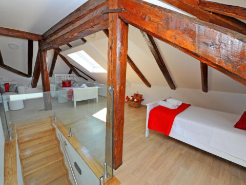 Hotel Nirvana Luxury Rooms