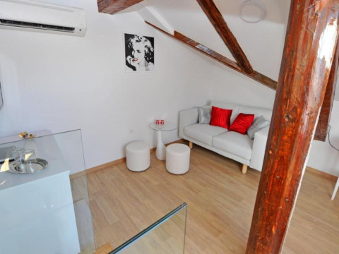 Hotel Nirvana Luxury Rooms