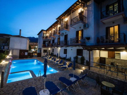 Nostos Hotel