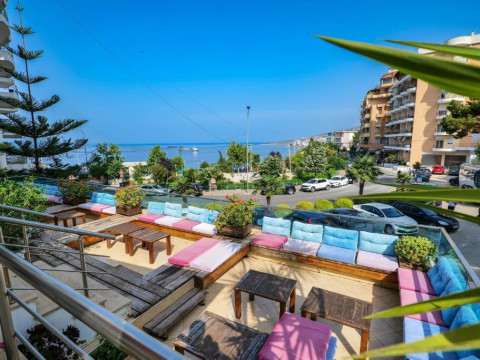 Hotel Oasis