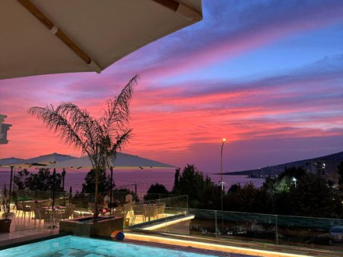 Hotel Oasis