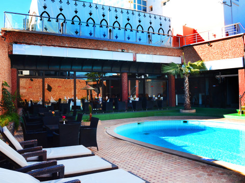 Hotel Omega