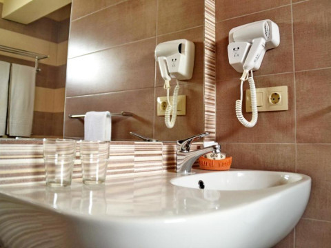 Hotel Ouril Julia