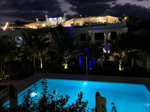 Hotel Paje White House