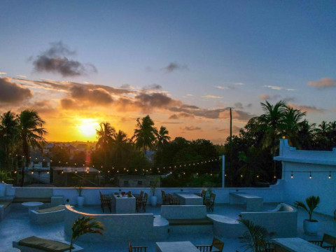 Hotel Paje White House