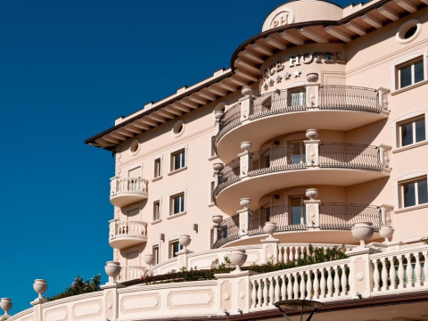 PALACE