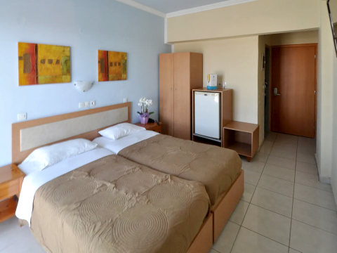 PARTHENON HOTEL 