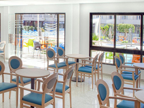 Hotel Port Vista Oro