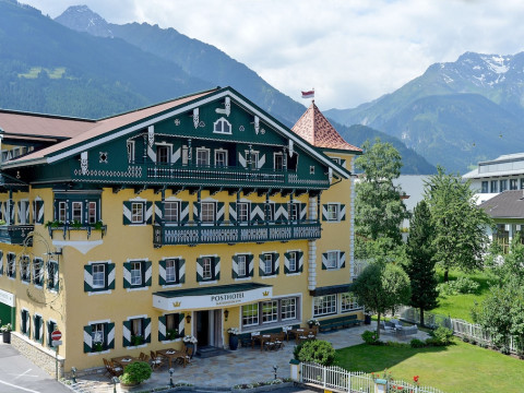 HOTEL POSTSCHLÖSSL