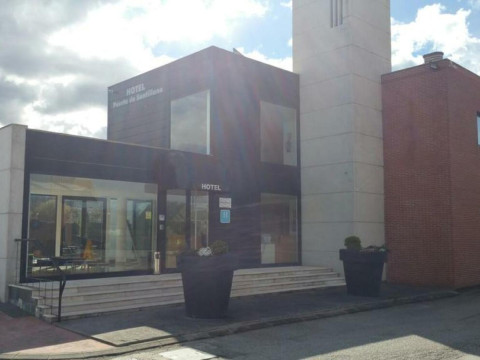 Hotel Puerta De Santillana
