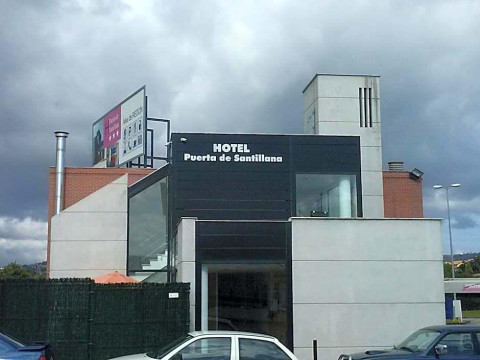 Hotel Puerta De Santillana