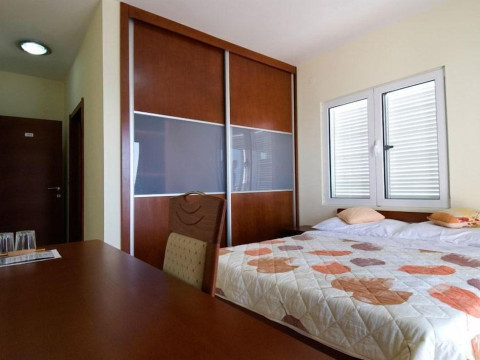 Hotel R