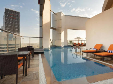 Hotel Ramada by Wyndham Abu Dhabi Corniche