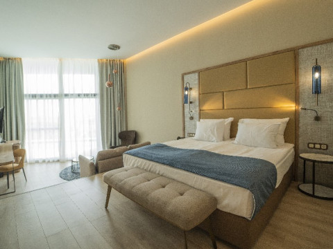 WAVE RESORT