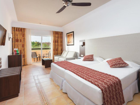 Hotel Riu Funana