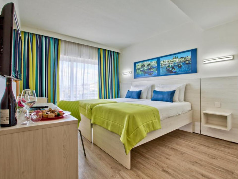 Hotel Santana