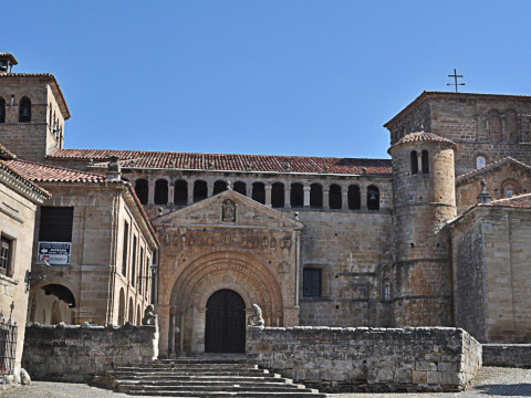 Hotel Santillana