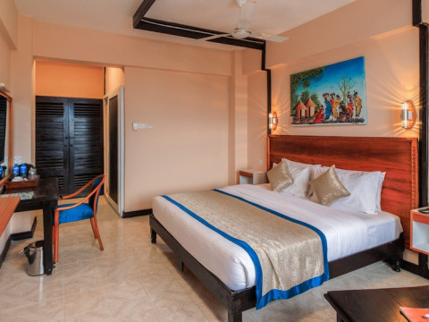 HOTEL SAPPHIRE