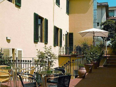 Hotel Savoia E Campana